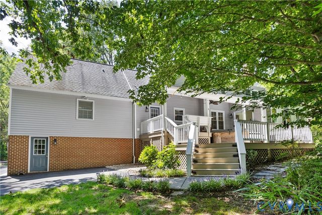 14216 Country Club Dr, Ashland, VA 23005