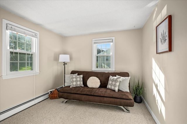8 Ted Lane, Southborough, MA 01772