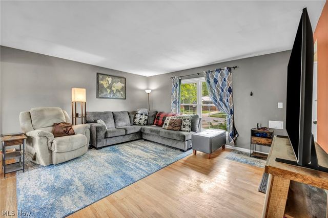 4266 Grannis Road, Fairview Park, OH 44126