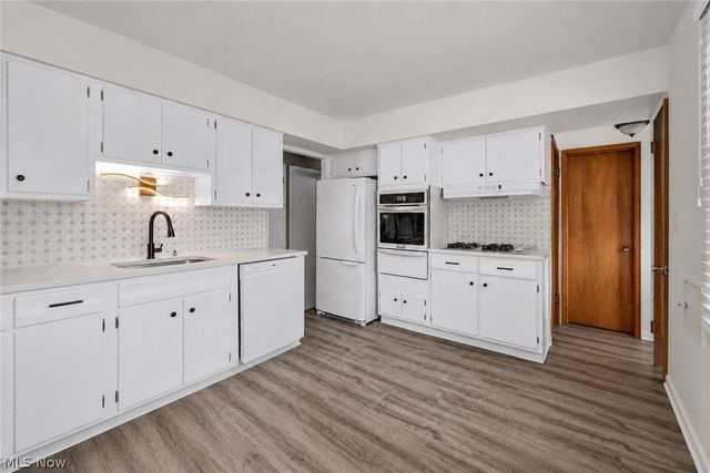 4266 Grannis Road, Fairview Park, OH 44126