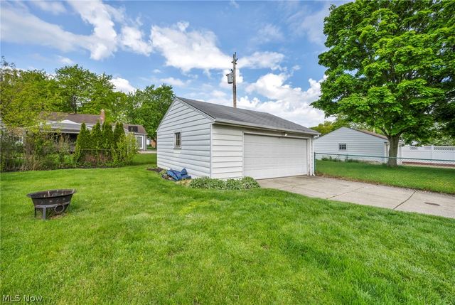 4266 Grannis Road, Fairview Park, OH 44126