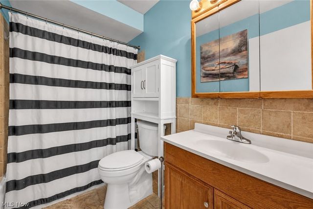4266 Grannis Road, Fairview Park, OH 44126