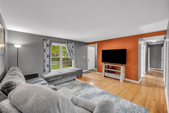 4266 Grannis Road, Fairview Park, OH 44126