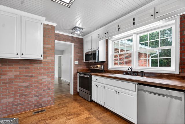 7142 Hamilton Road, Pine Mountain, GA 31822