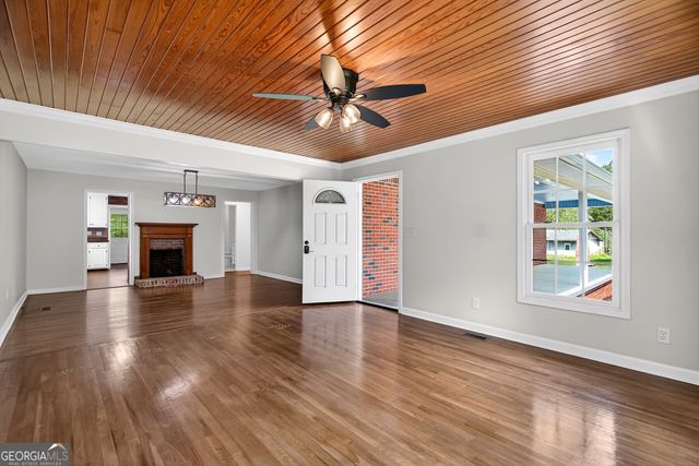 7142 Hamilton Road, Pine Mountain, GA 31822