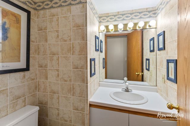 23 Birchwood Lane, St. Anne, IL 60964