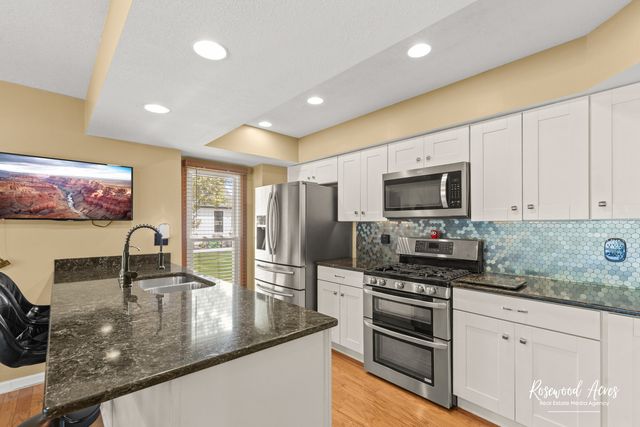 23 Birchwood Lane, St. Anne, IL 60964