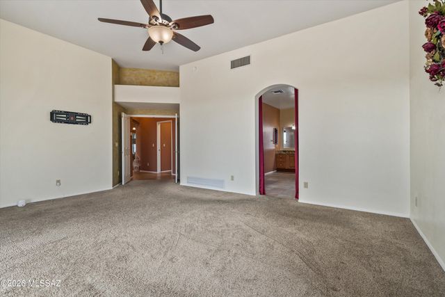6977 W Wade Place, Tucson, AZ 85743