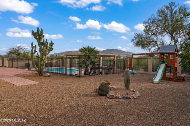 6977 W Wade Place, Tucson, AZ 85743