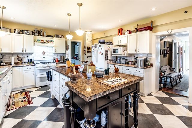 129 N Main Street, Waynesville, OH 45068