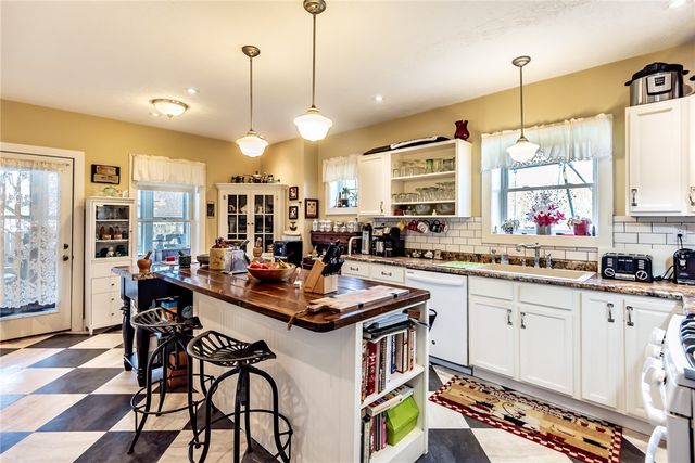 129 N Main Street, Waynesville, OH 45068