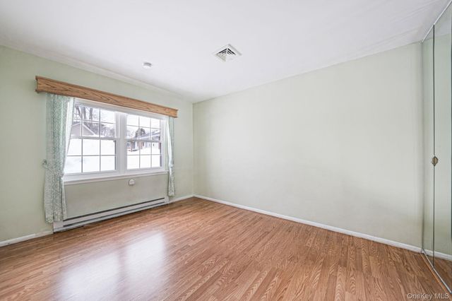 61 Enfield Court B, Ridge, NY 11961