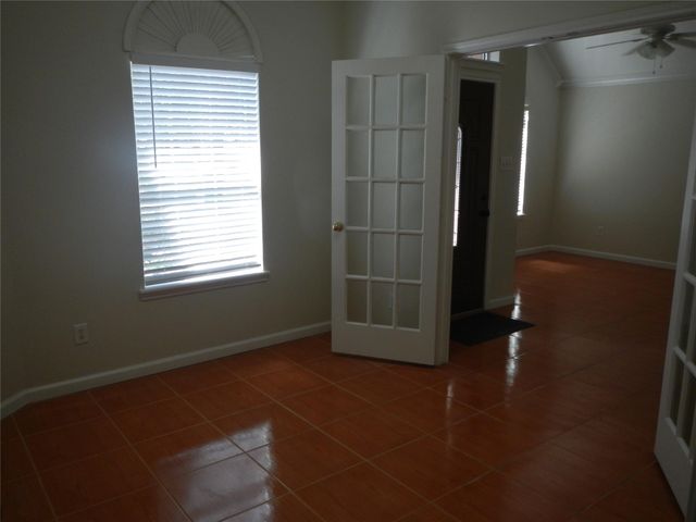 1203 Foxland Chase Street, Sugar Land, TX 77479