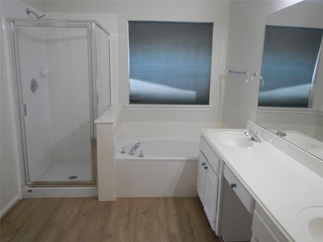 1203 Foxland Chase Street, Sugar Land, TX 77479