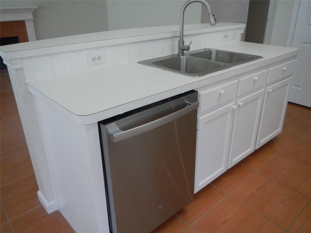 1203 Foxland Chase Street, Sugar Land, TX 77479