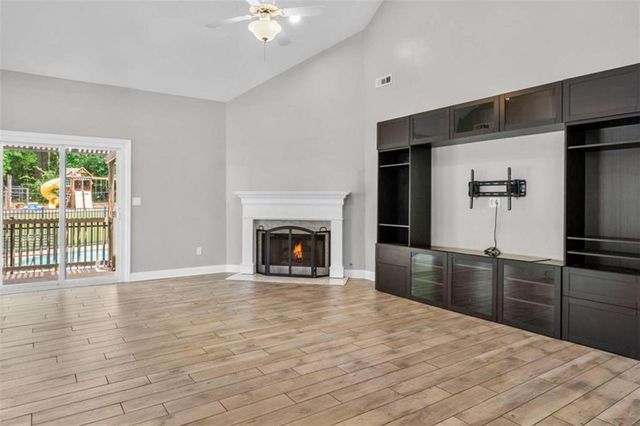 122 Crescent Drive, Newnan, GA 30265