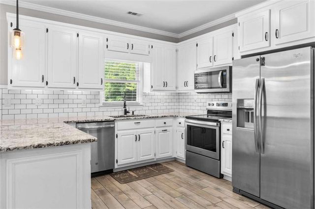 122 Crescent Drive, Newnan, GA 30265