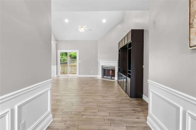 122 Crescent Drive, Newnan, GA 30265