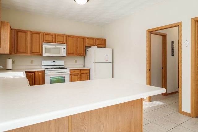 213 Boeing Trail, Poplar Grove, IL 61065