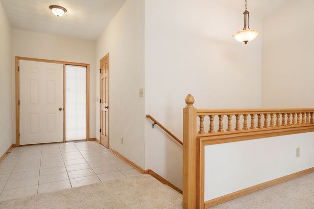 213 Boeing Trail, Poplar Grove, IL 61065