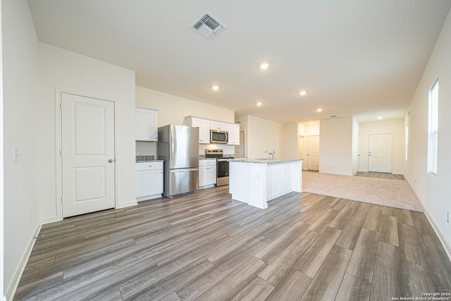 7518 Boa Hollow, San Antonio, TX 78253