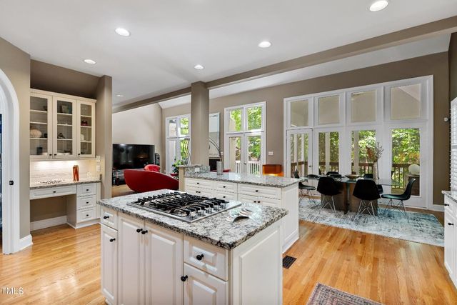 81502 Alexander, Chapel Hill, NC 27517