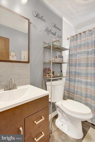 1365 HANOVER RD, Gettysburg, PA 17325