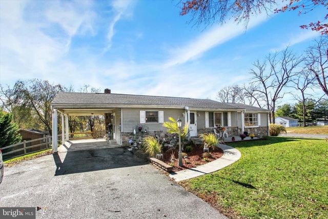 1365 HANOVER RD, Gettysburg, PA 17325