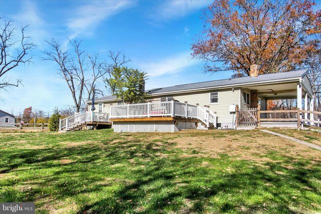 1365 HANOVER RD, Gettysburg, PA 17325