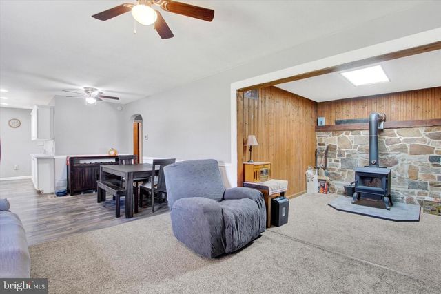 1365 HANOVER RD, Gettysburg, PA 17325