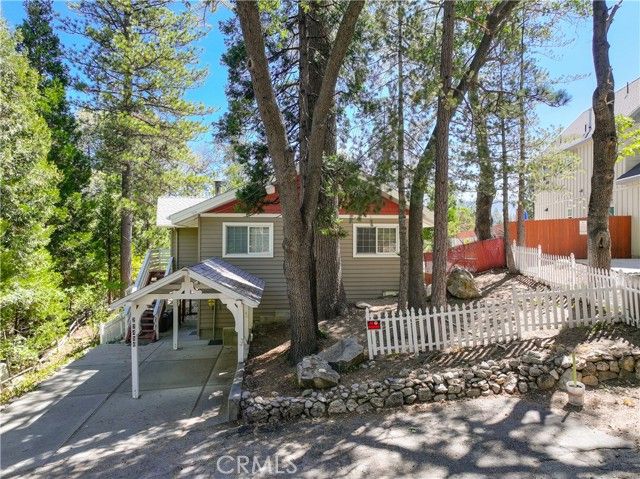 27486 Oakwood, Lake Arrowhead, CA 92352