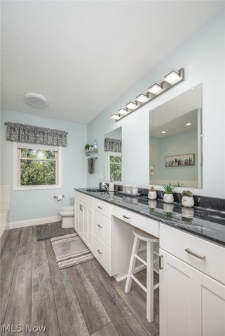 2942 Robert Gary Court, Medina, OH 44256