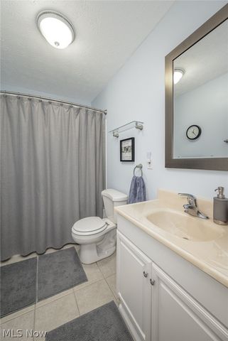 2942 Robert Gary Court, Medina, OH 44256