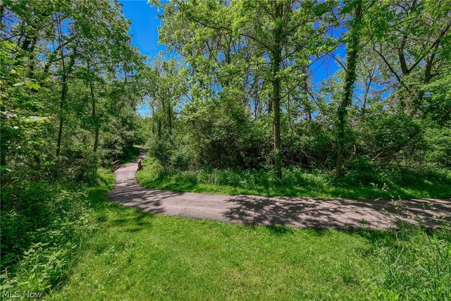 2942 Robert Gary Court, Medina, OH 44256