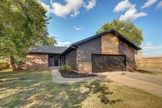 2357 West Swallow Street, Springfield, MO 65810