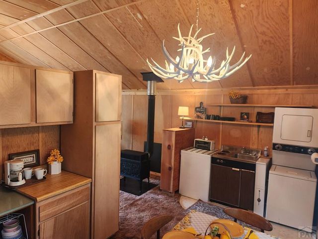 745 Konn Rd, Rye, CO 81069