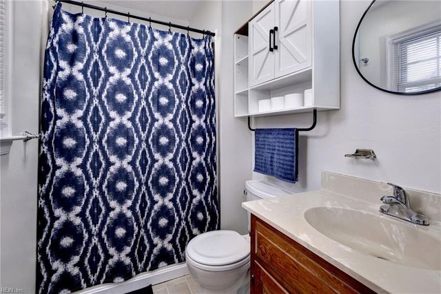 117 Sandy Lake DR, Hampton, VA 23666