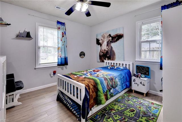 117 Sandy Lake DR, Hampton, VA 23666