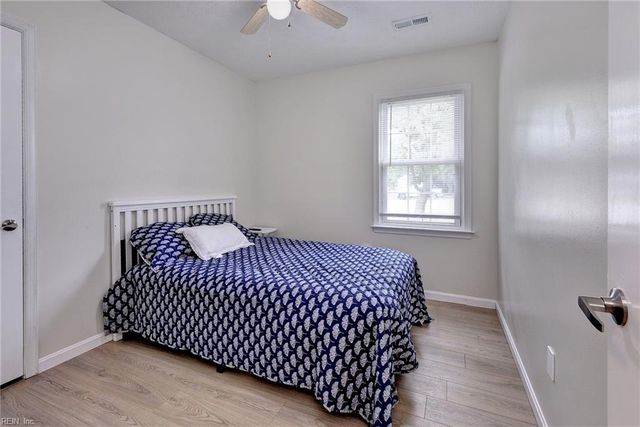 117 Sandy Lake DR, Hampton, VA 23666