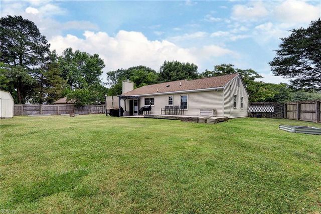 117 Sandy Lake DR, Hampton, VA 23666