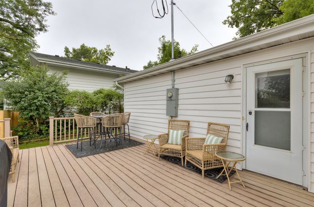 1901 80th Street, Windsor Heights, IA 50324