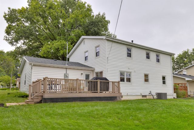 1901 80th Street, Windsor Heights, IA 50324