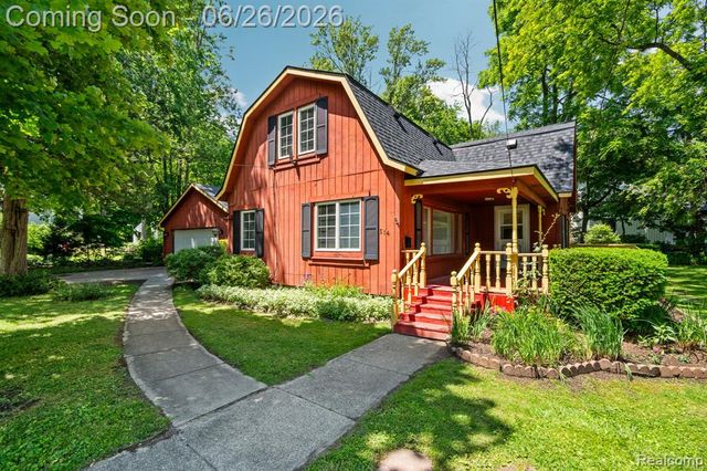 514 Lake Street, Howell, MI 48843