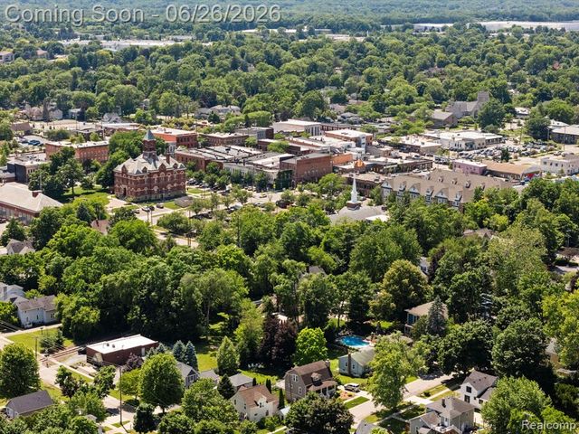 514 Lake Street, Howell, MI 48843