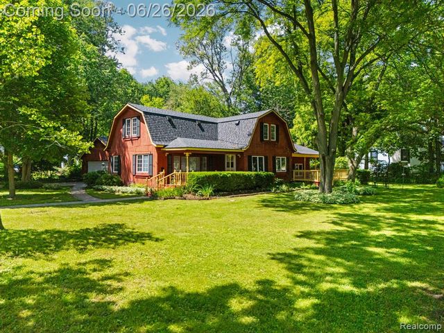 514 Lake Street, Howell, MI 48843