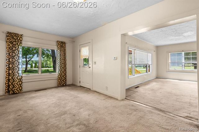 514 Lake Street, Howell, MI 48843