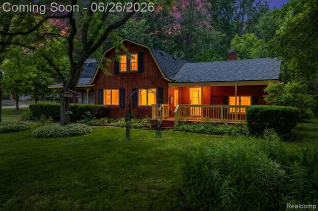 514 Lake Street, Howell, MI 48843