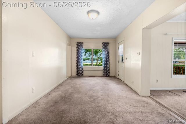 514 Lake Street, Howell, MI 48843