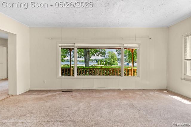 514 Lake Street, Howell, MI 48843