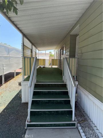 575 S Lyon 62, Hemet, CA 92543